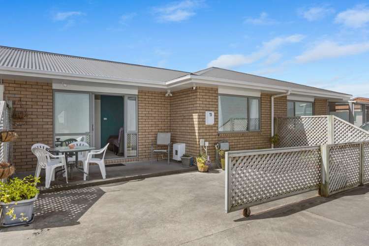 2/6 Warre Street Waitara_0