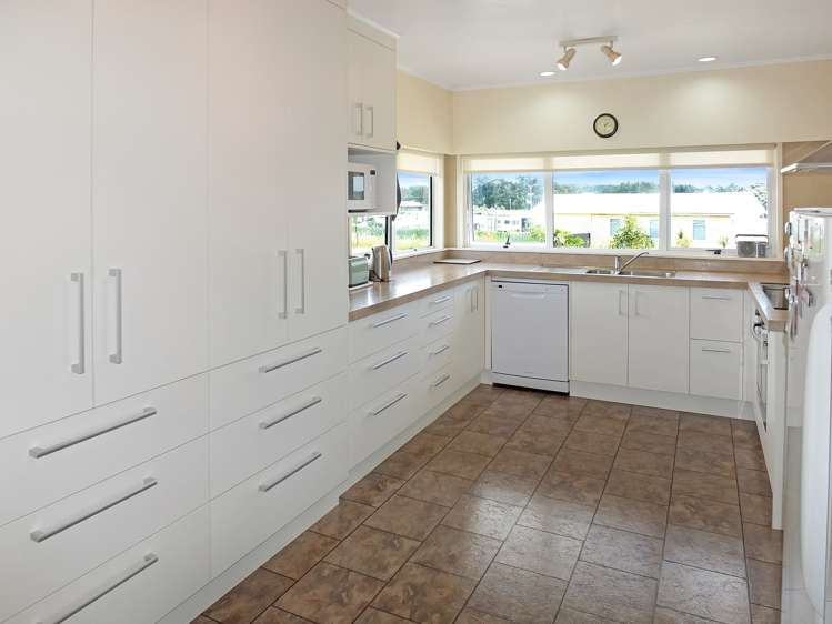 31 Nash Parade Foxton Beach_16