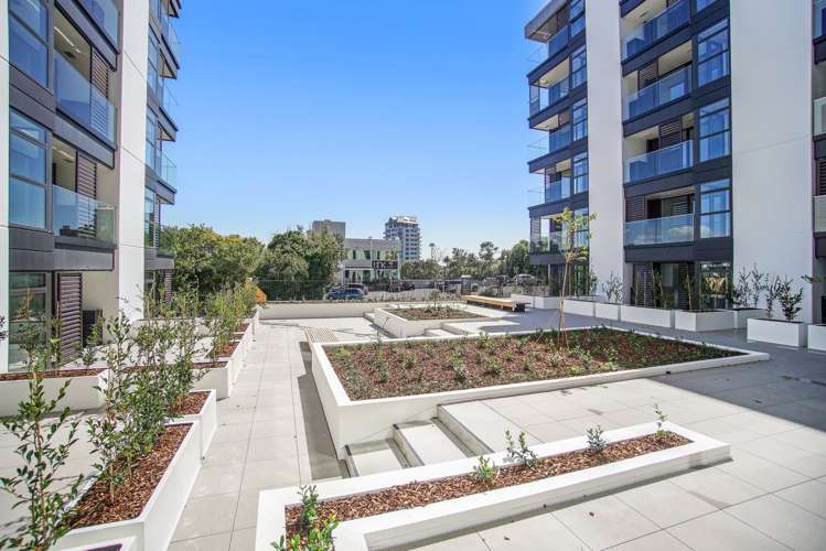 303/9 Madeira Lane Grafton_13