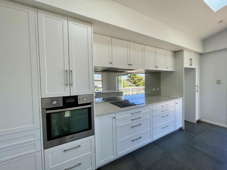 29 Marina Road Torbay_4