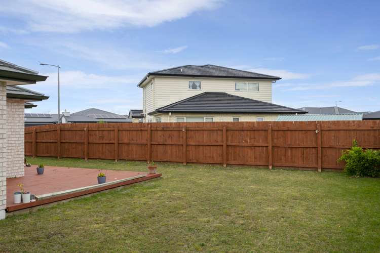 6 Broadcast Lane Rangatira Park_25
