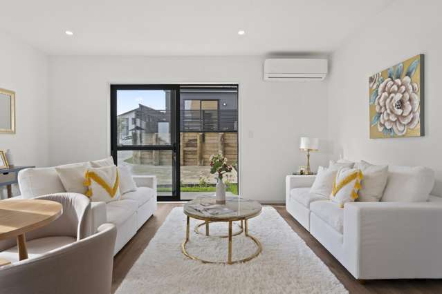 RECEIVERSHIP 4 Bed Freehold Home