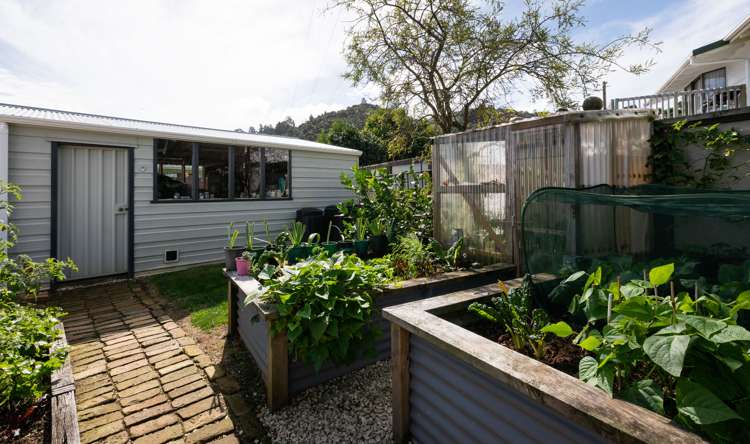 200 Danby Street Thames_21