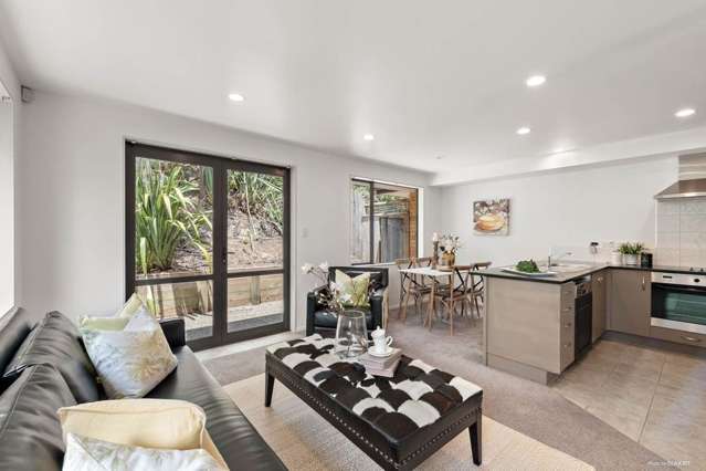 27A Henry Partington Place Greenhithe_2