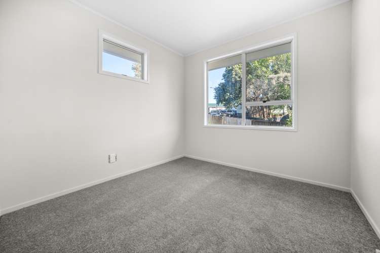 36 Frobisher Way Clendon Park_9