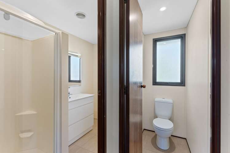 10 Robert Grove Paraparaumu_11