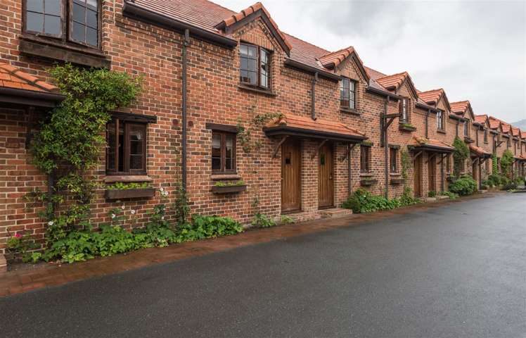 3/7 Quiet Woman Way Monaco_15