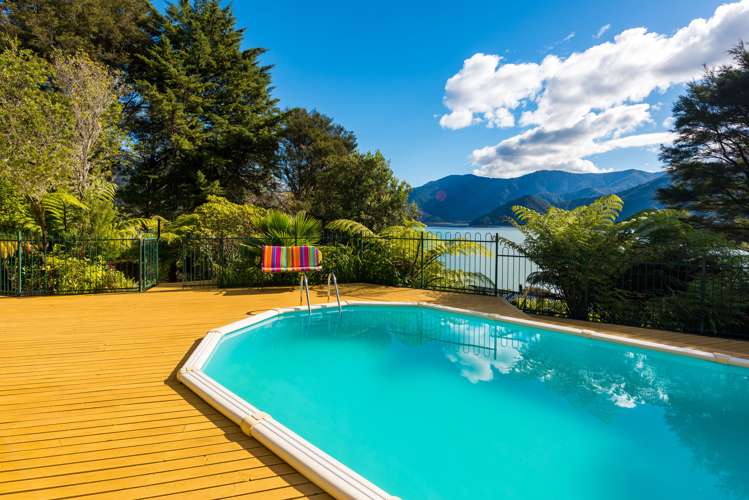 259 Queen Charlotte Drive Havelock_17