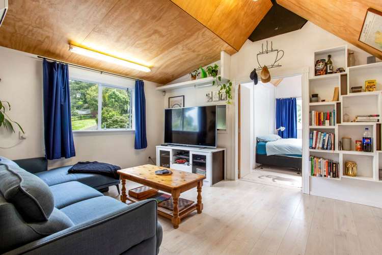 18 Dene Court Lane Greenhithe_34