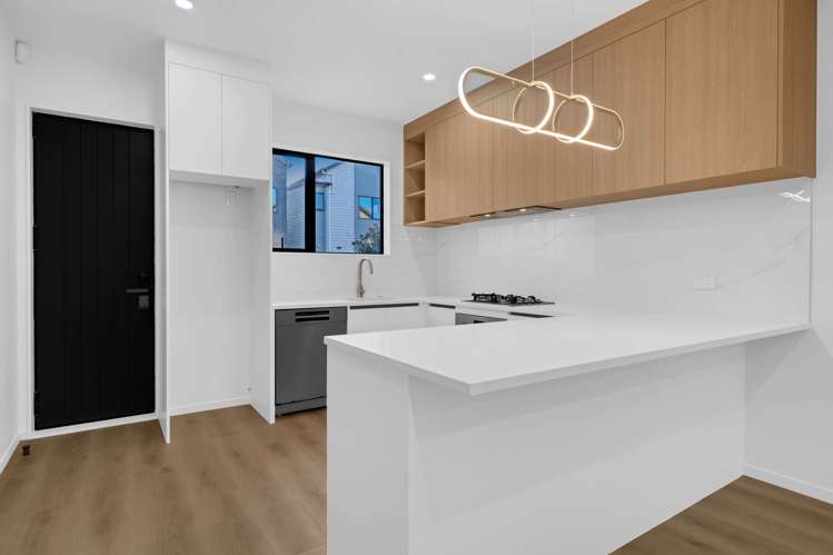 22 Whare Kauri Road Papakura_2