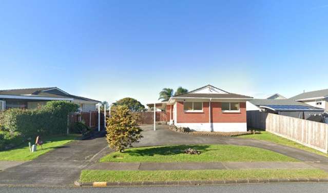 3 Bedrooms + 1 big Rumpus in Pakuranga Heights