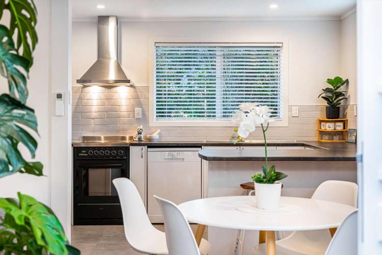 921a Whangaparaoa Road Manly_4