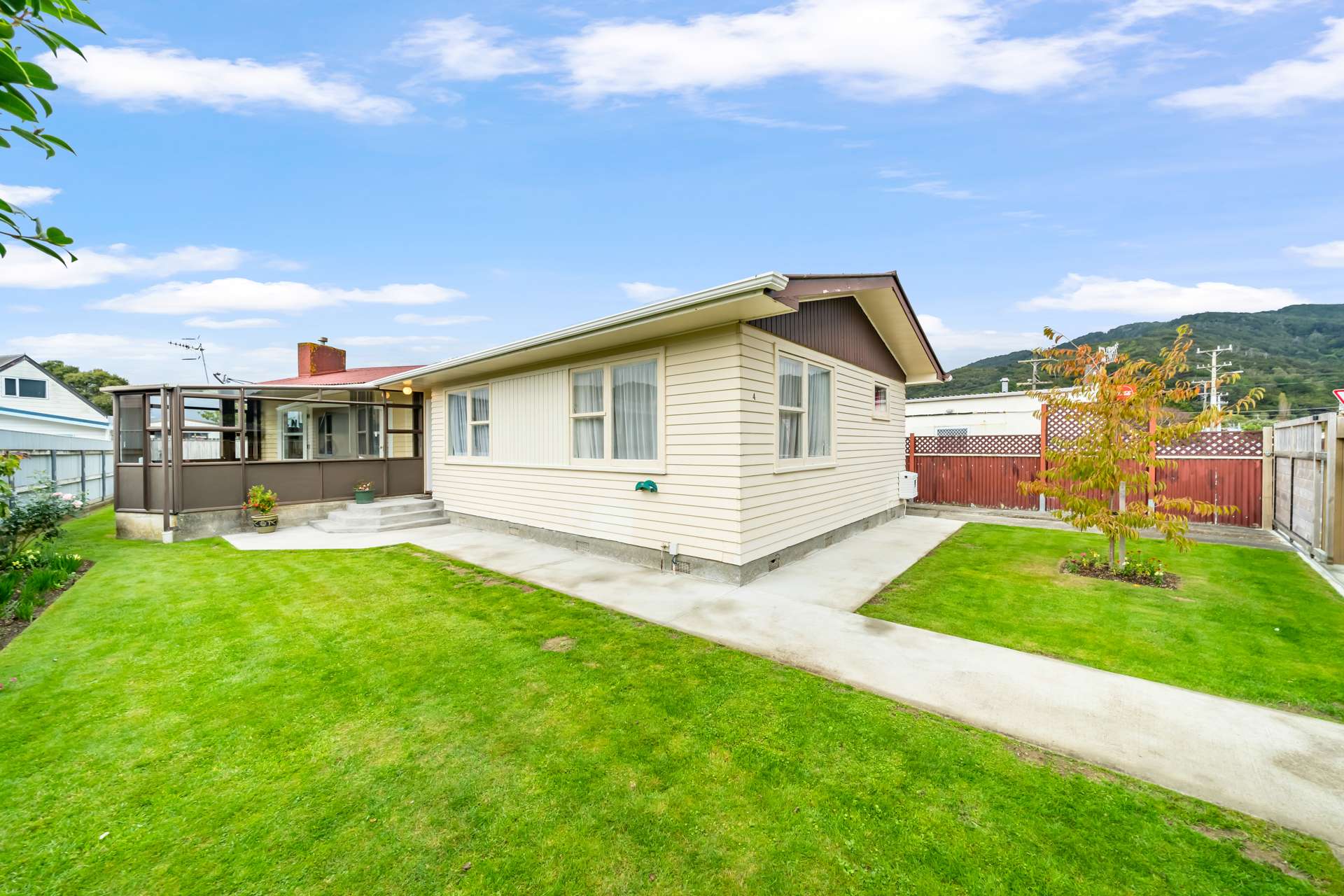 4 Wetherby Grove Wainuiomata_0