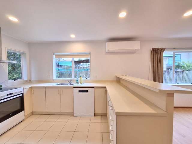 73A Royal View Road 1802_2