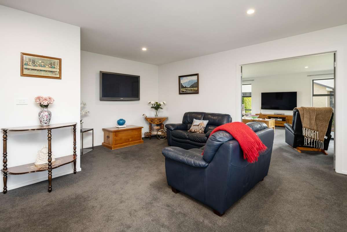 12 Camborne Crescent_1