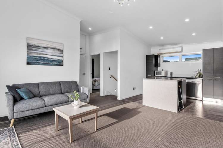 11B Willow Avenue Hannahs Bay_15