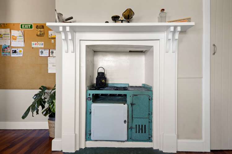 655 Grey Street Hamilton East_5