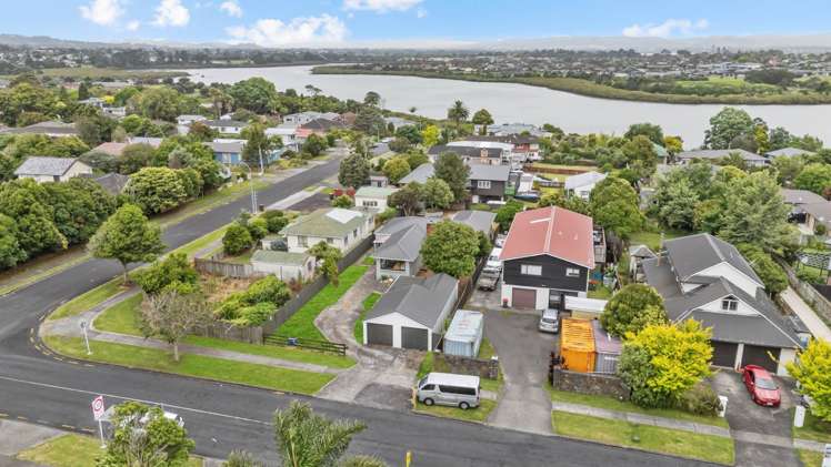 28 Evans Road Weymouth_19