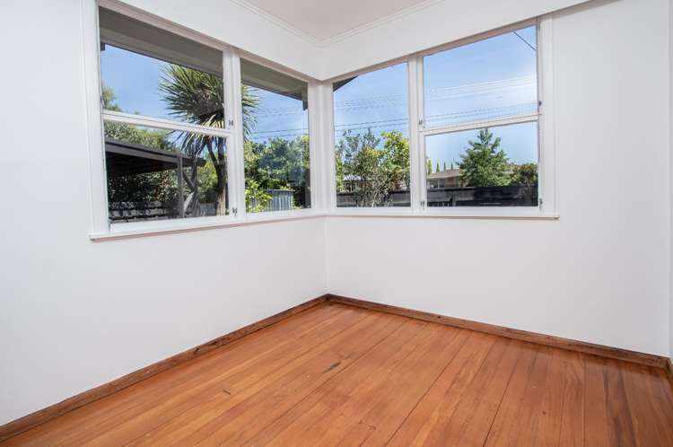 19 Eton Drive 1076_8