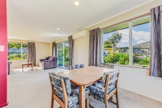91 Aldinga Avenue Stoke_4