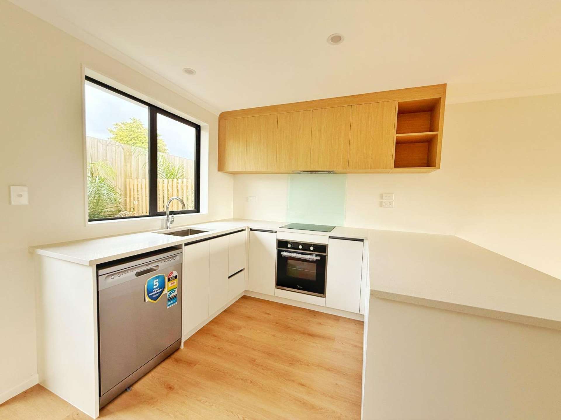 3/29 Normandy Place 11401_0