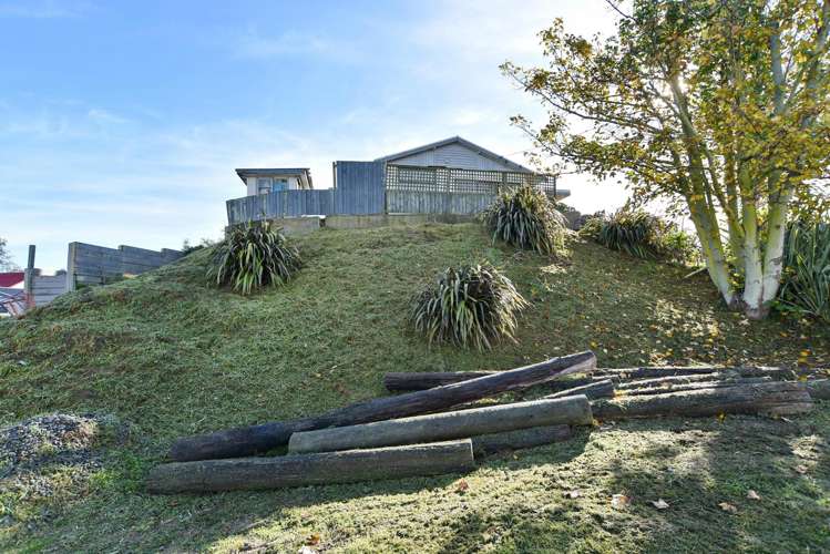 47 Batten Grove The Pines Beach_30