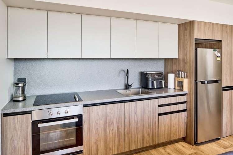 306/14 Laings Road Lower Hutt_1