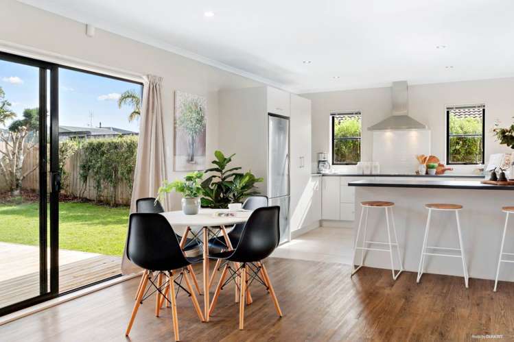 17 Parsot Place Pukekohe_7