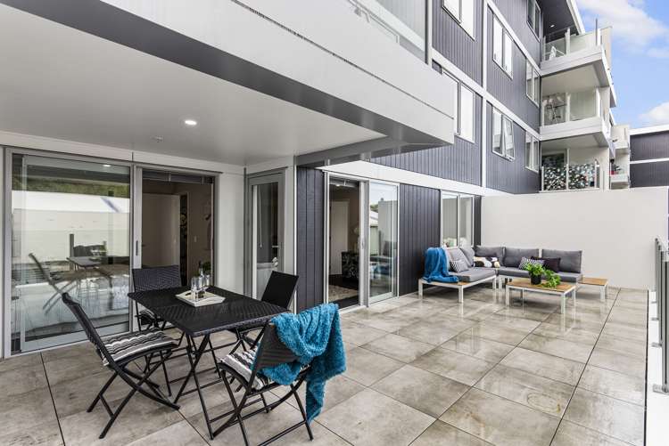 111/25 Bute Road Browns Bay_8