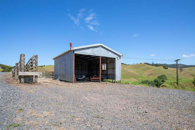538 Hailes Road Whananaki_23