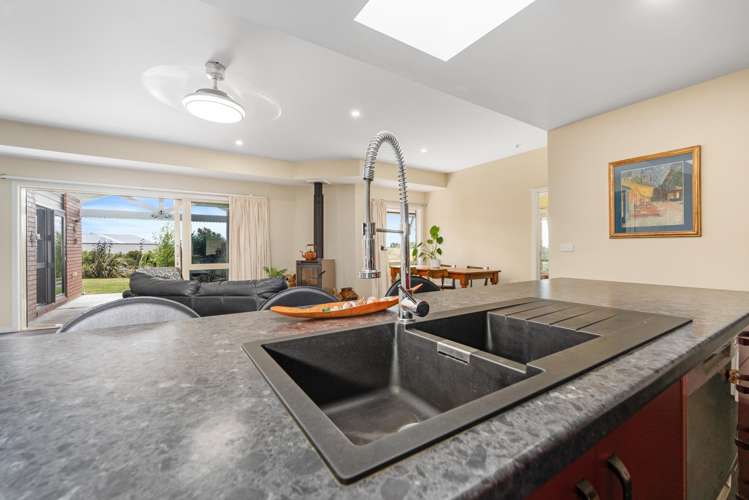 158 Mount Taylor Drive Feilding_24