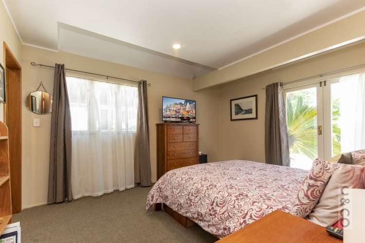 492 West Coast Road Glen Eden_23