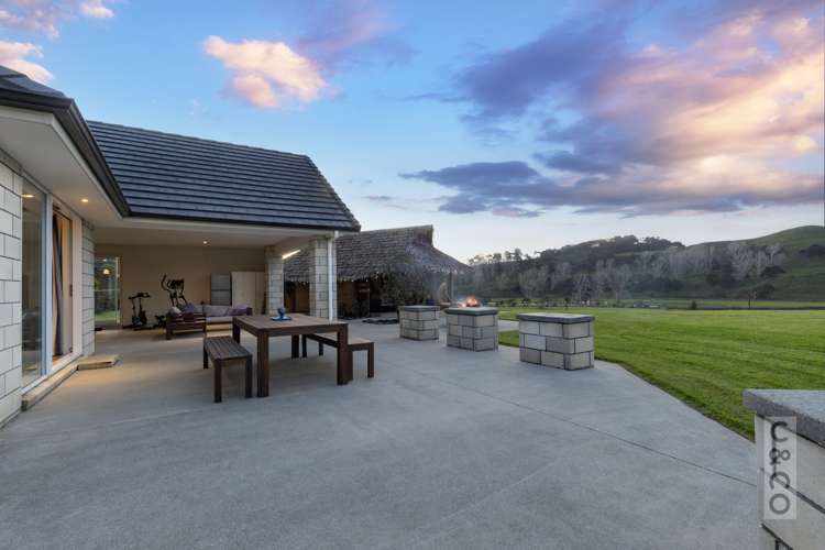 1242 State Highway 16 Waimauku_60