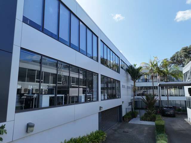 132 Hurstmere Road Takapuna_1