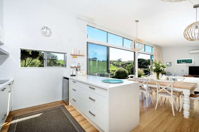 126 Taiapa Road Muriwai_3