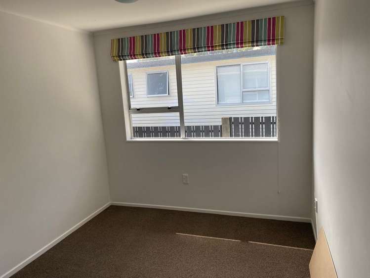 8 Findhorn Place Papakowhai_8