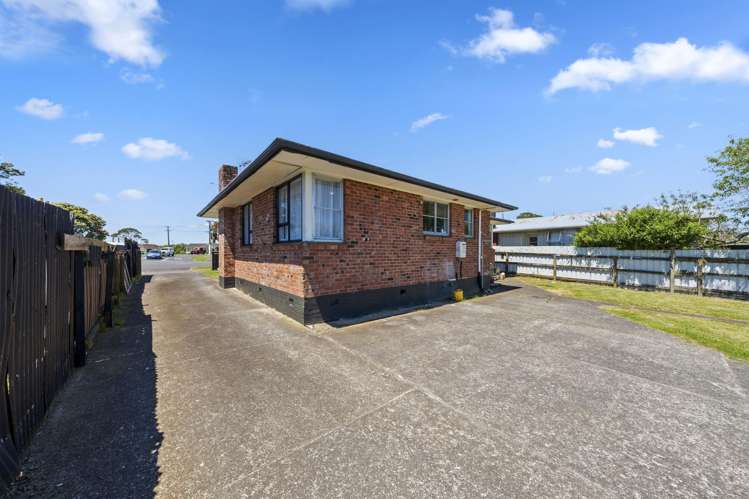 142 Preston Road Otara_14