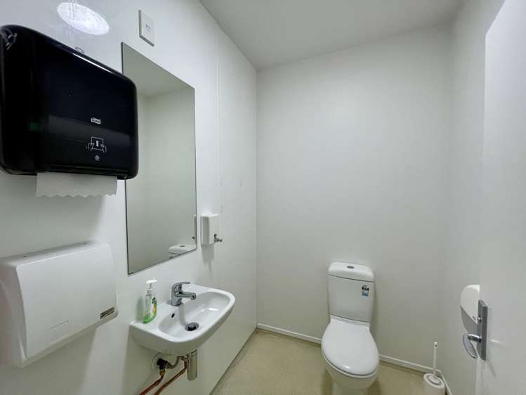 Ground floor/24 Greys Avenue Auckland Central_5