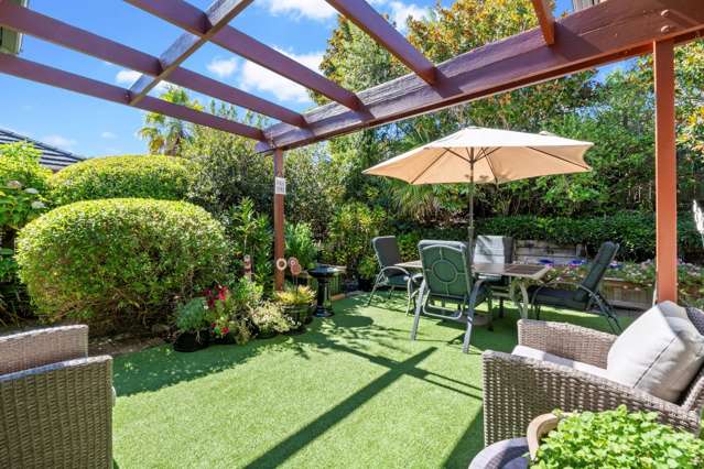 37 Admirals Court Drive Greenhithe_1