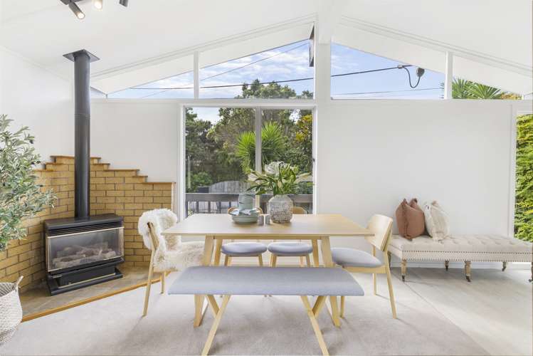 86 Aeroview Drive Beach Haven_4