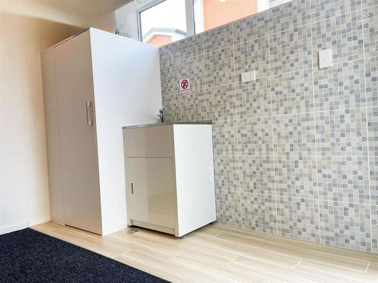 6 Longview Oak Lane Papakura_29