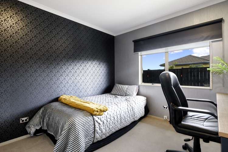 6 Mahonia Place Pyes Pa_17