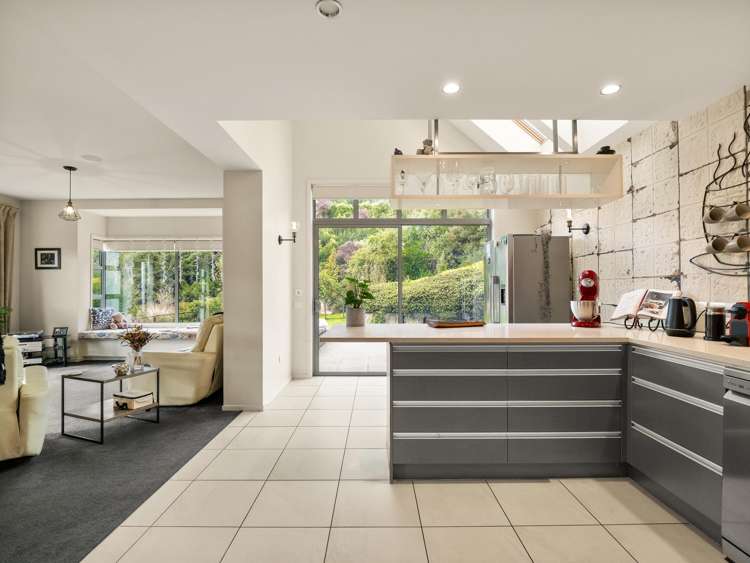 10 Glenfinlass Street Company Bay_9