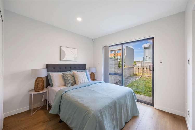 16 Meritage Lane Te Atatu South_11