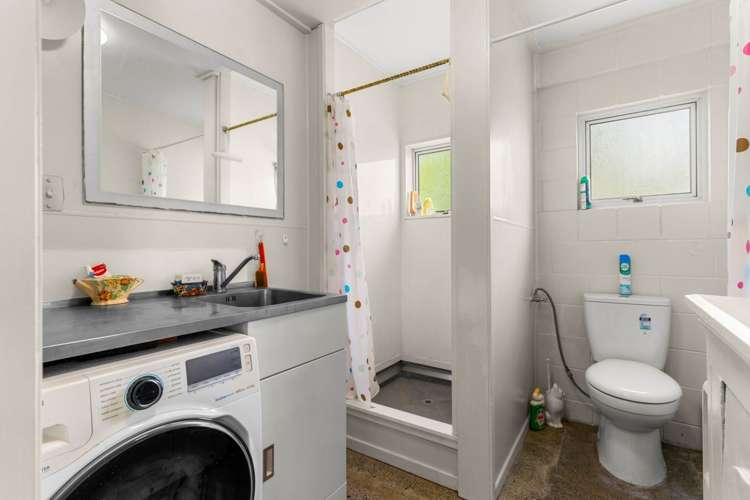 28 Pyle Road West One Tree Point_27