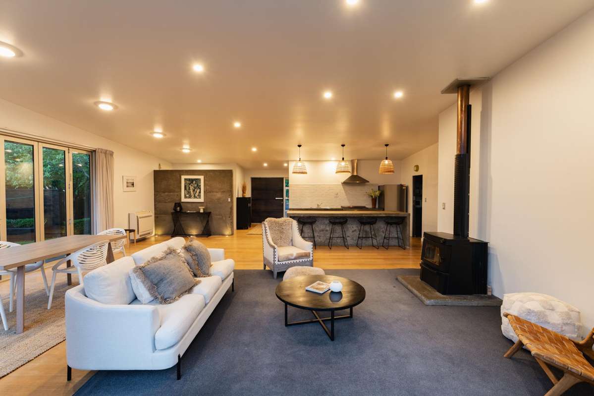 23 and 21 Bank Road_3