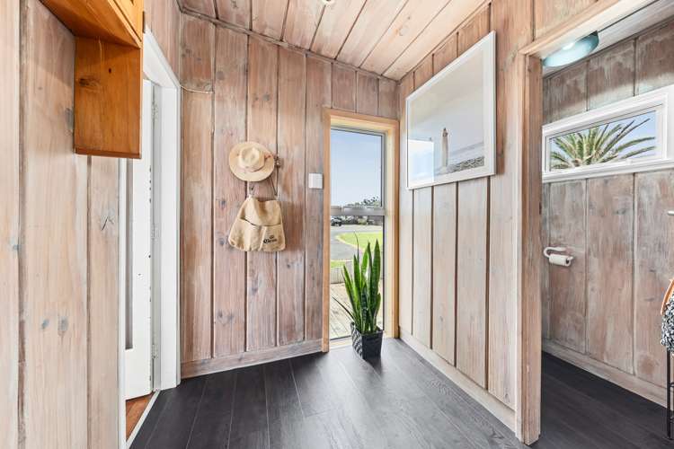 11 Hector Place Opunake_17