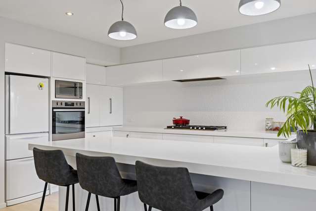 11 The Pheasant Tail Nukuhau_2