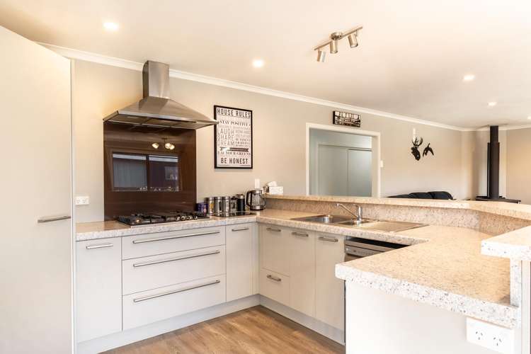 22 Irishman Drive Twizel_7