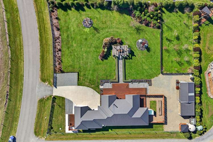 34 Copper Beech Road Woodend_43